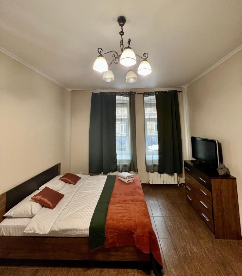 Old City Apartment With Parking Lviv Exterior foto